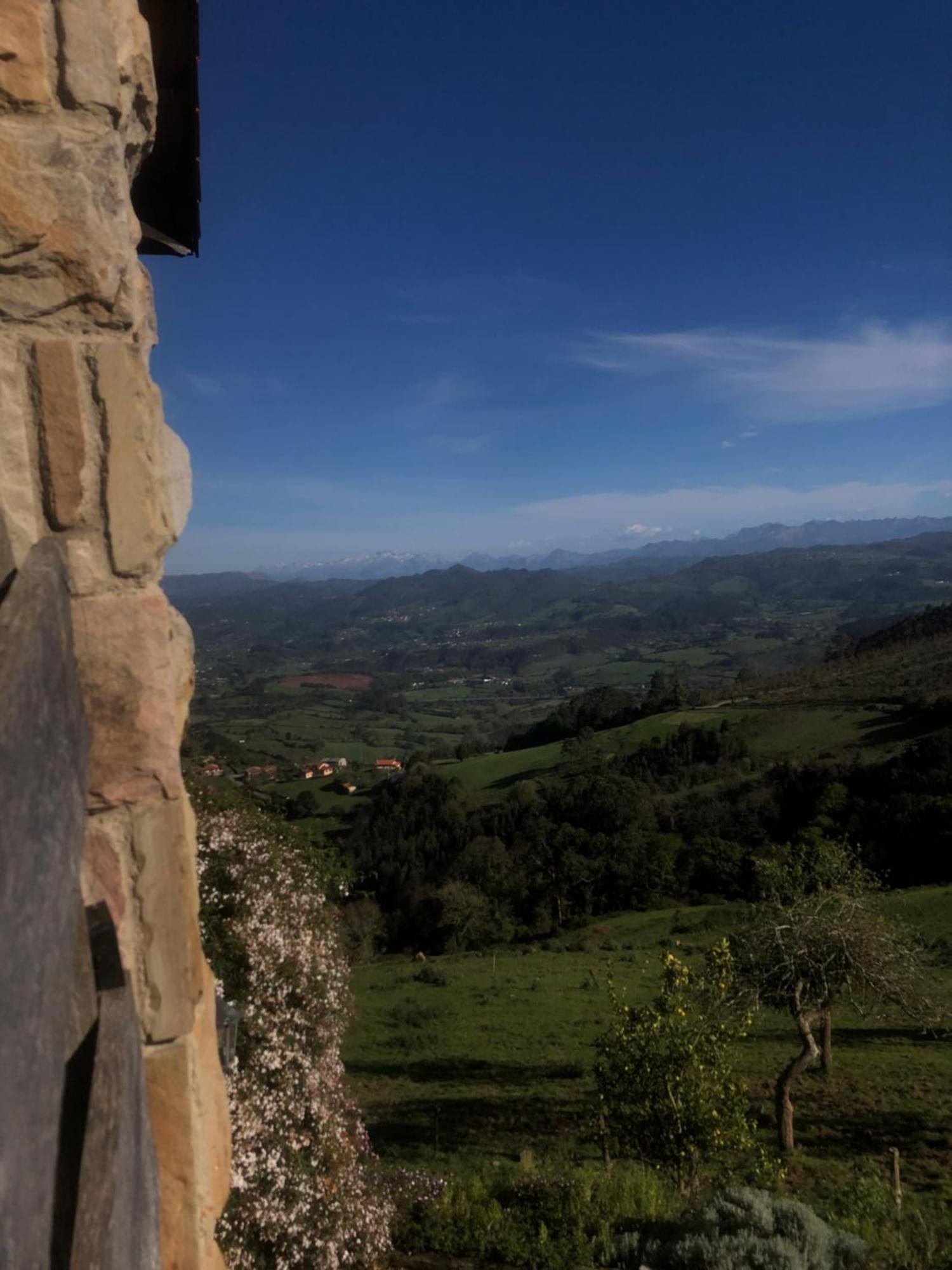 Peña Crespa Tresvilla Exterior foto